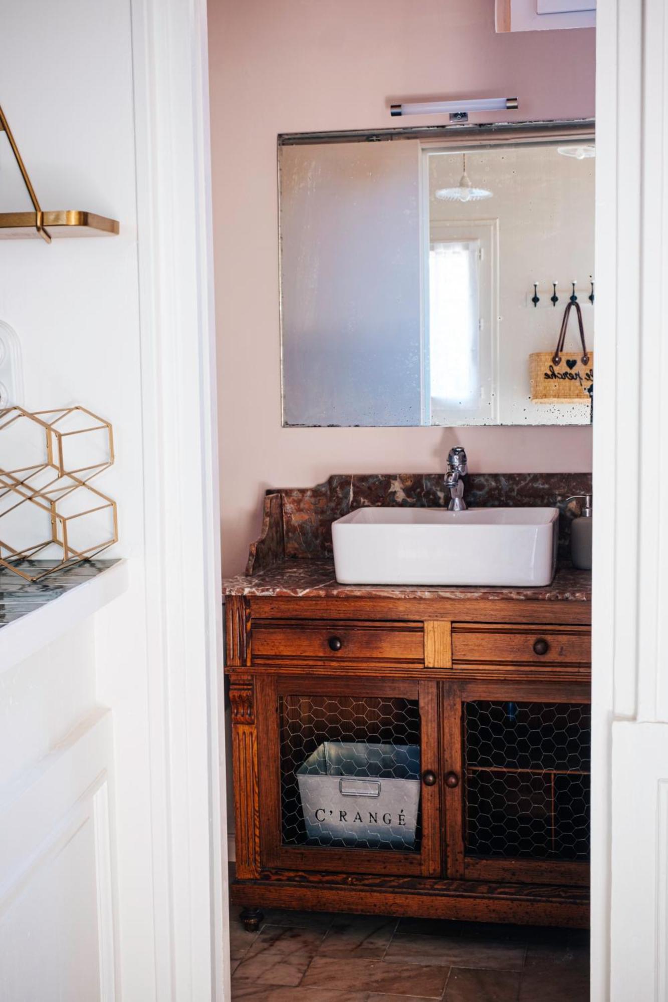 Loveroom Du Perche : Maison Avec Balneo Vakantiehuis